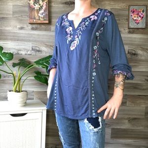 Women’s style & Co Blue and purple flower top